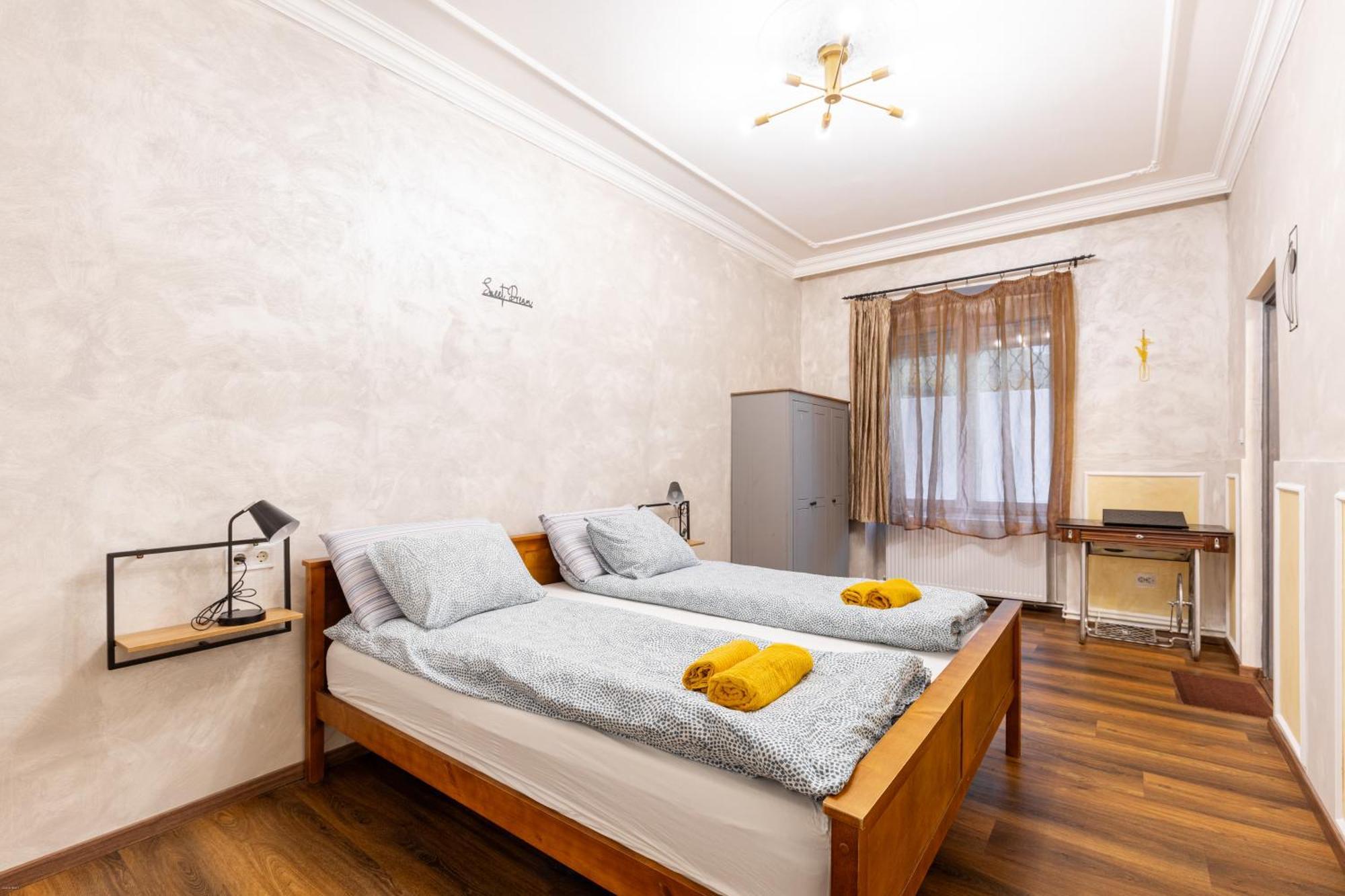 Mari&Emi Flat In Corvin Leilighet Budapest Eksteriør bilde