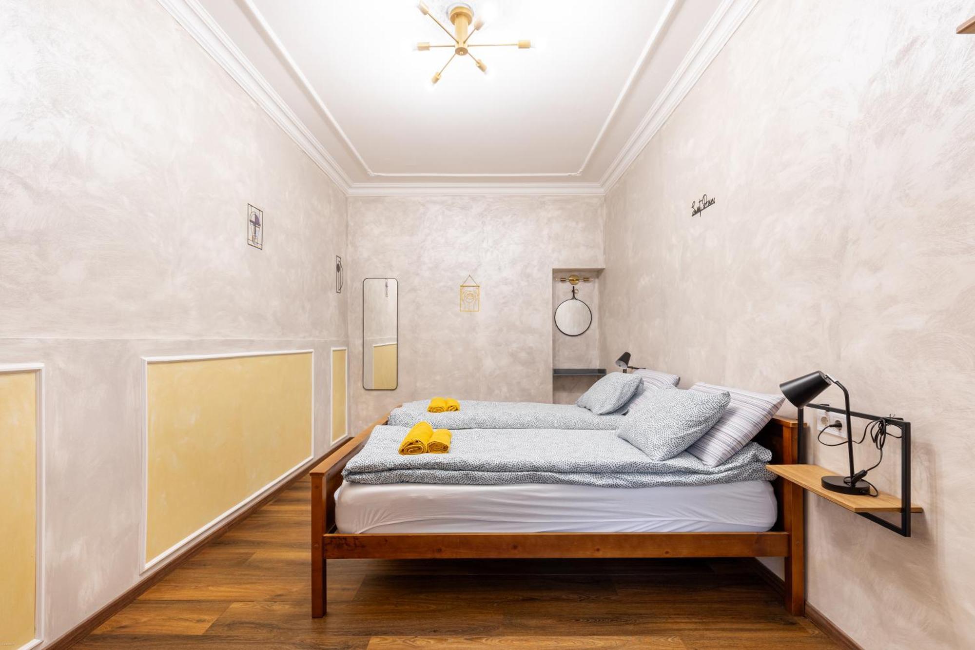 Mari&Emi Flat In Corvin Leilighet Budapest Eksteriør bilde