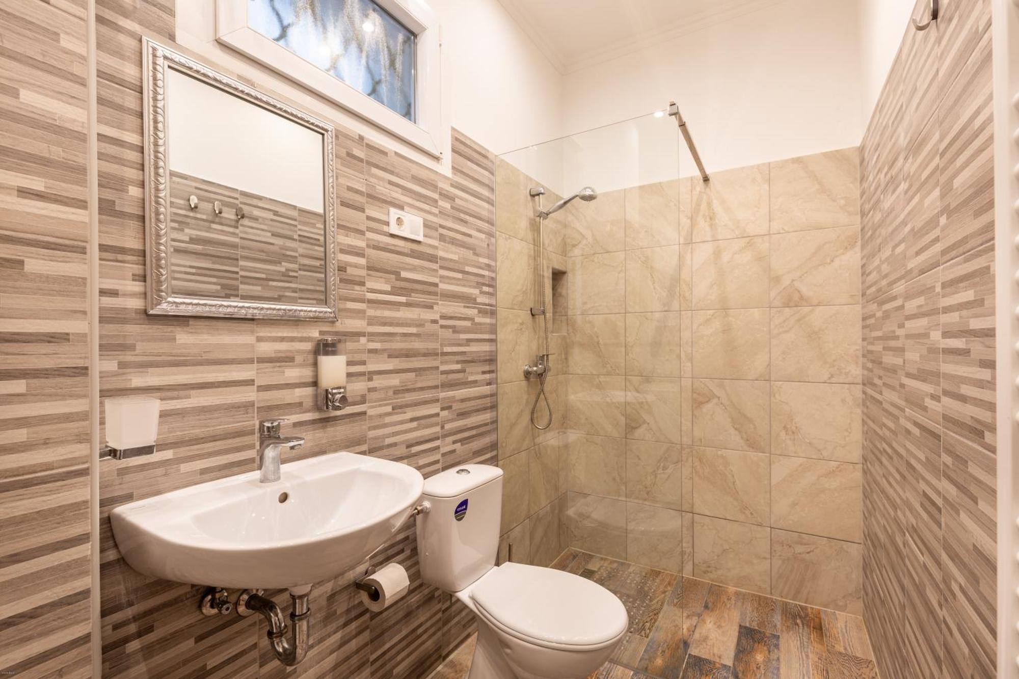 Mari&Emi Flat In Corvin Leilighet Budapest Eksteriør bilde