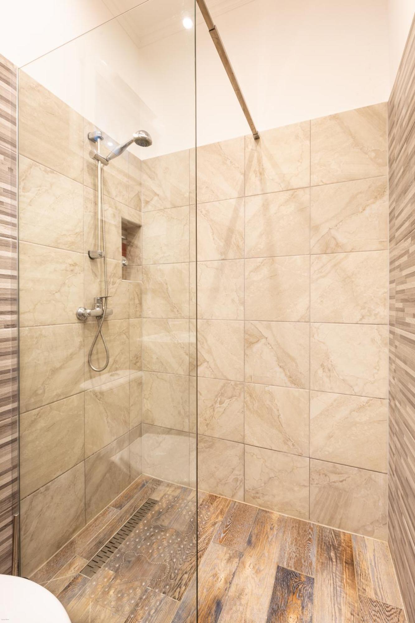 Mari&Emi Flat In Corvin Leilighet Budapest Eksteriør bilde