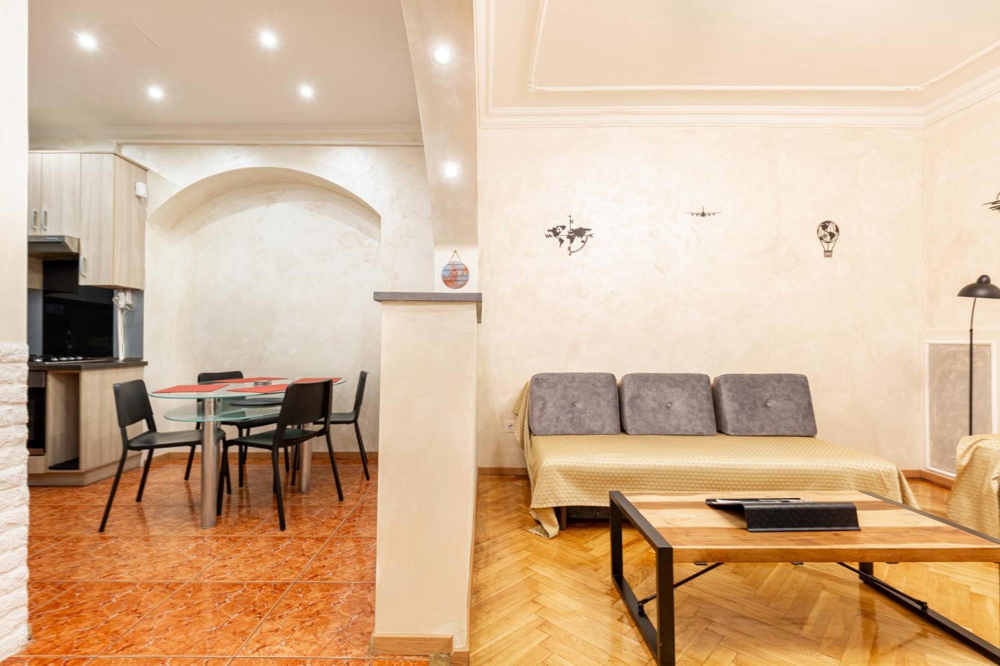 Mari&Emi Flat In Corvin Leilighet Budapest Eksteriør bilde